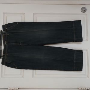 CHICO'S sz 2.5 (14) Platinum Sara Beth Crop Dark Rinse Denim Jean NWOT